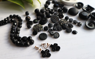 Mourning Buttons